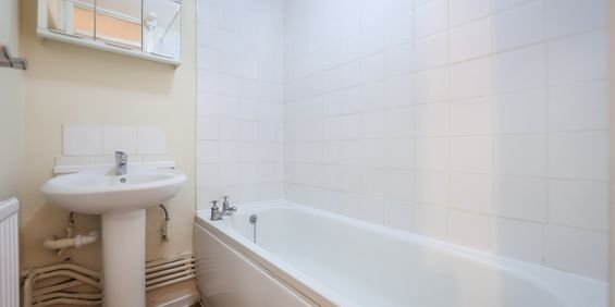 Room in a Shared Flat, Beachcroft Way, N19 - Photo 3