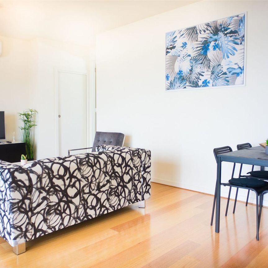 UNFURNISHED | Modern Apartment with City Fringe Living - Photo 1