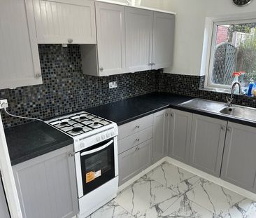 2 Bed Terraced House, Telfer Road, CV6 - Photo 2