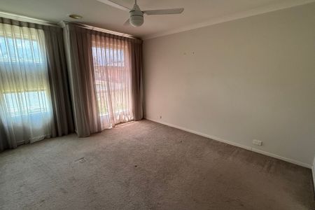 3 BEDROOM HOME IN KIALLA ! - Photo 4