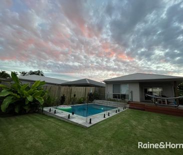 MODERN LIVING CLOSE TO SHOPS & BAY WITH MAGNESIUM POOL - Photo 3
