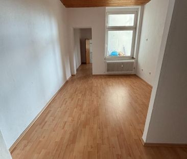einfach renovierte 2,5-Raum-Erdgeschosswohnung auf ca. 47 m² mit Ge... - Foto 1