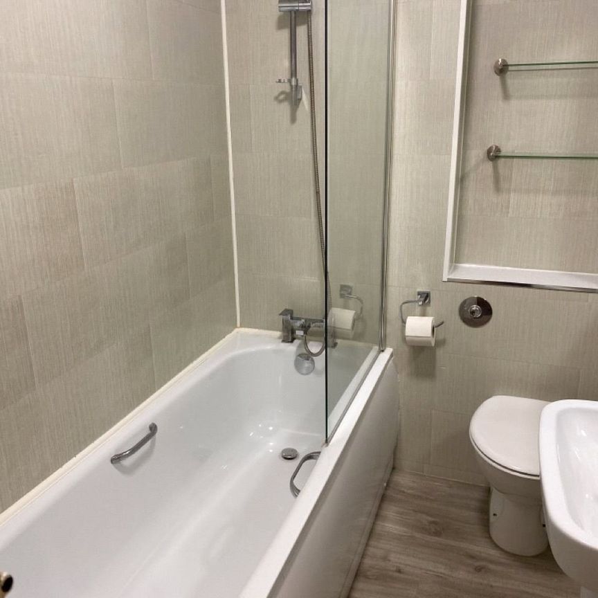 3 bedroom apartment to rent - Photo 1