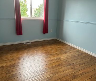 For Lease - 13 Srigley Street Unit# Entire House, Barrie, Ontario - Photo 5