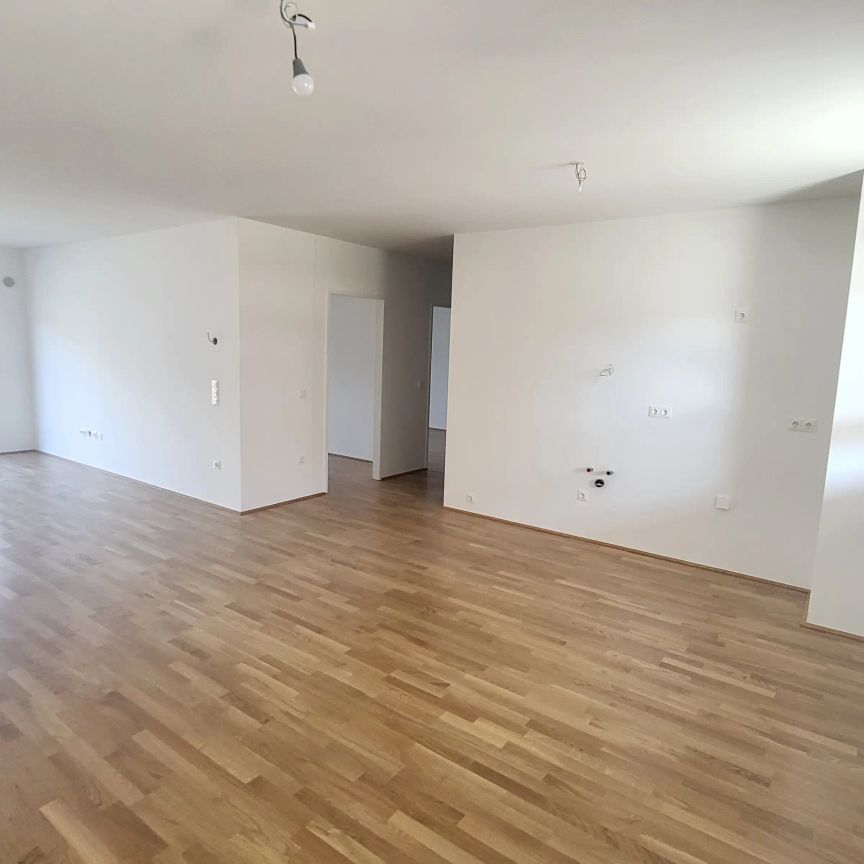 ERSTBEZUG! 3-Zimmer-Wohnung mit Terrasse und Garten, Top 2 - Photo 1