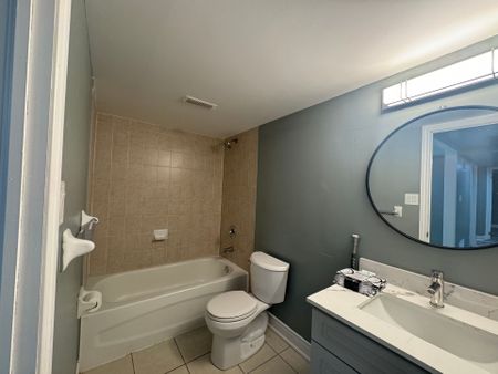 For Lease - 6 Lillian Crescent, Brampton, Ontario - Photo 3