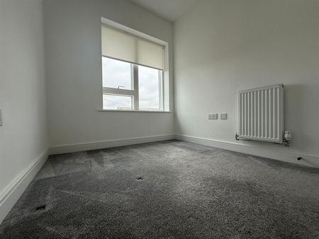 3 Bedroom House To Rent - Photo 2