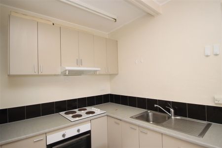 FOR RENT - Photo 5