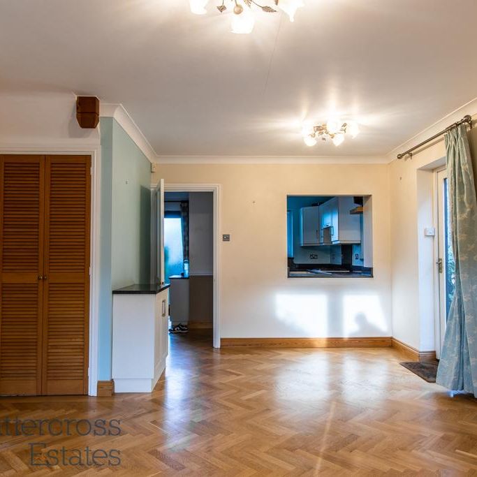 4 bedroom detached house to rent - Photo 1