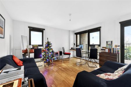 Green Lanes Walk, London, N4 2GA - Photo 2