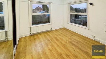 Clapgate Lane, Ipswich - Photo 3