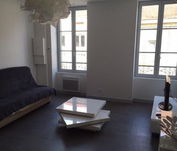 Location Appartement 2 pièces 39m² CHARLIEU 42190 - Photo 2