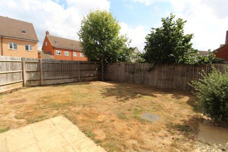 3 bedroom detached house to rent - Photo 5