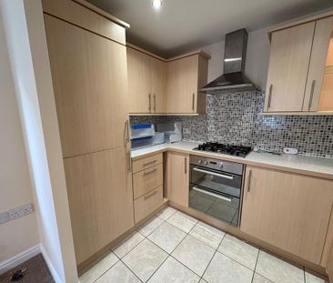 2 bedroom end of terrace house to rent - Photo 4