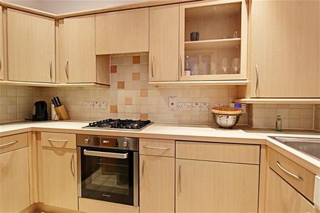 1 bedroom flat to rent - Photo 5