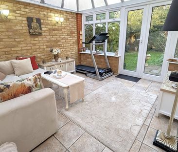 Chobham Road, Woking, Surrey, GU21 - Photo 2