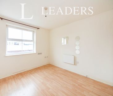 2 bedroom apartment to rent Holly Street, Luton, Bedfordshire, LU1 - Photo 3
