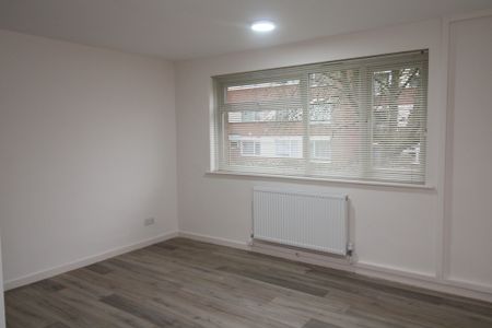£1,400 - To Let - Photo 4
