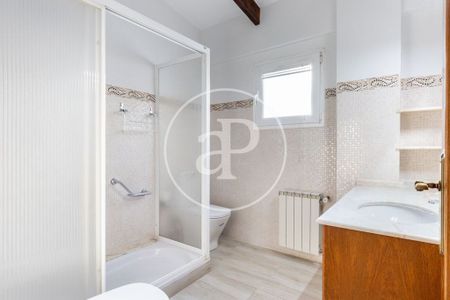 Luxury penthouse for rent in Valencia - Photo 4