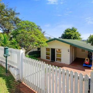 Prime Position with Large Private Backyard - Photo 3