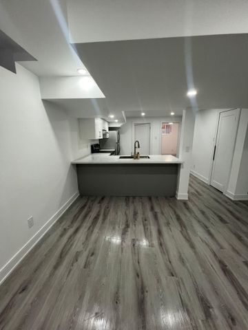 For Lease - 3 Cox Crescent Unit# BASEMENT, Brampton, Ontario - Photo 5