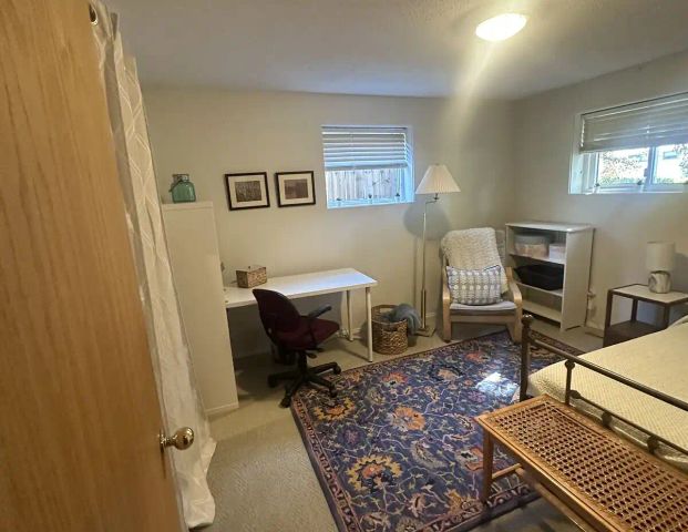 Room in shared house in Lakeview — 1 Bedroom Room For Rent - Photo 1