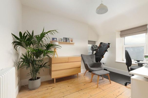 5 bedroom semi-detached house to rent - Photo 1