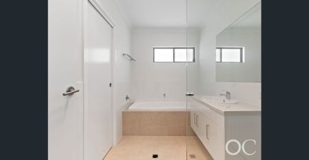 Open the Door to Modern Comfort - Photo 3