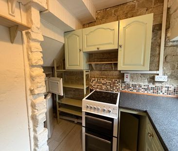 2 bedroom terraced house to rent - Photo 3