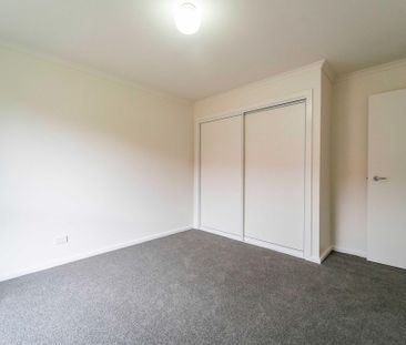 Spacious Family Home - Photo 5