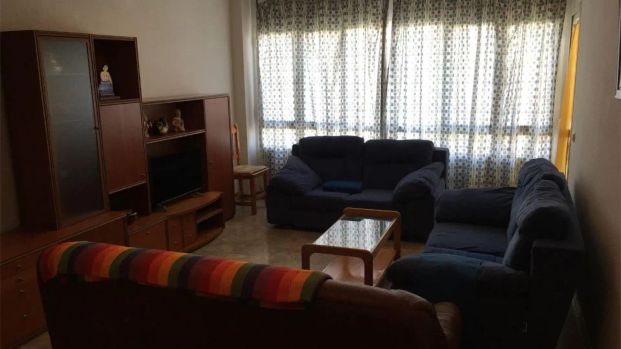 Piso de alquiler en Avenida Abogado de Oficio, 3, El Tejar - Hacienda Bizcochero - Photo 1