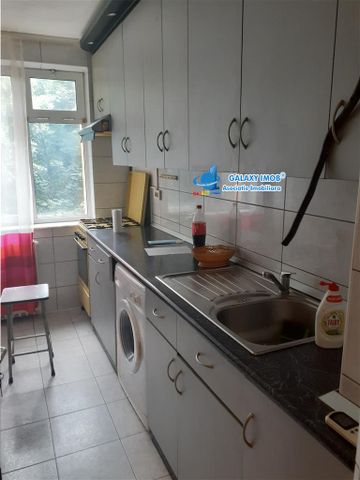 INCHIRIERE APARTAMENT 2 CAMERE CF 1 DEC ZONA NORD - Fotografie 3