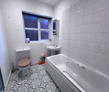 2 bedroom detached house to rent - Photo 6