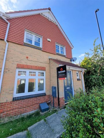 3 bedroom Semi-detached house to rent in Chesters Avenue, Longbenton, Newcastle Upon Tyne, Ne12 - Photo 3