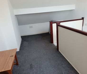 2 Bed Terraced House, Fisher St, NG7 - Photo 4