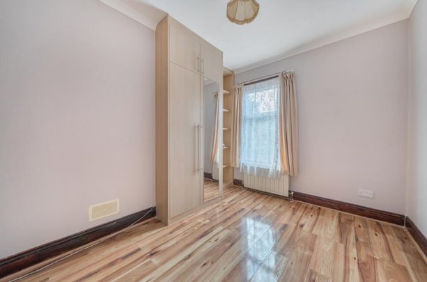 3 bedroom House To Let Total Size: 1159 SQ FT - Photo 1