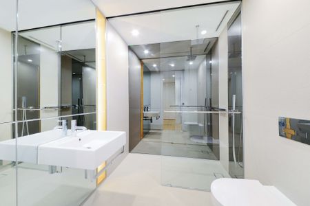 Luxury Urban Lifestyle - Photo 3