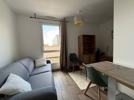 Location Appartement 1 pièce 16m² FRANQUEVILLE ST PIERRE 76520 - Photo 2