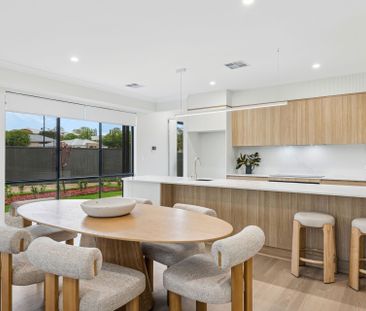 A Home with Heart: Where Luxury Meets Generosity - Photo 6