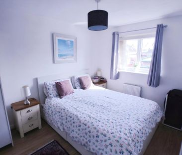 3 bedroom end of terrace house to rent - Photo 5