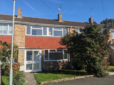 3 bedroom terraced house to rent - Photo 4