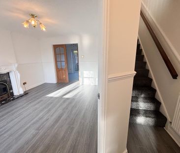 3 bedroom semi-detached house to rent - Photo 3