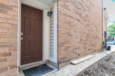 For Lease - 102 Leadenhall Road, Brampton, Ontario - Photo 5
