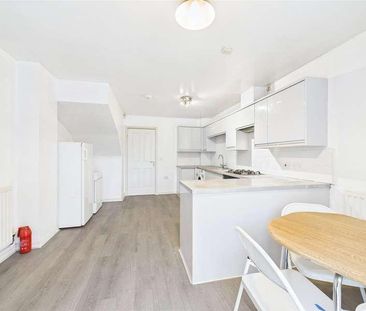 Lauderdale Crescent, Manchester, M13 - Photo 1