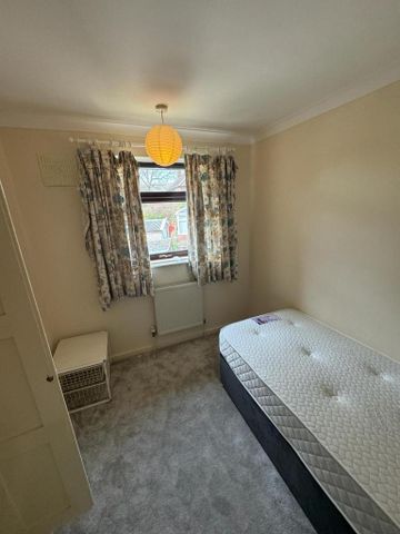 5 bedroom semi-detached house to rent - Photo 3