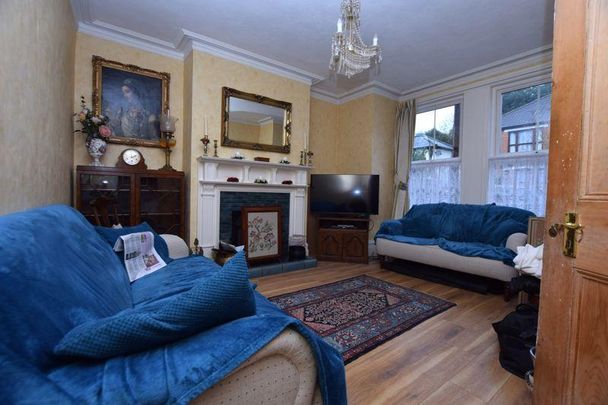 4 bedroom semi-detached house to rent - Photo 1