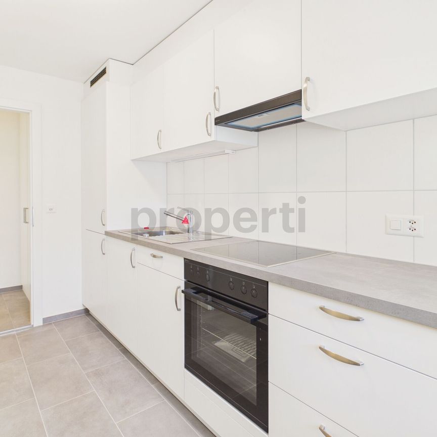 Luxurious 3.5-room apartment with balcony, Grenchen - Foto 1