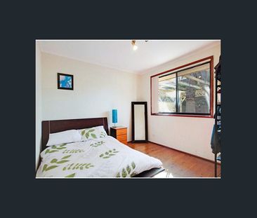 3 Bedroom newly renovated house for rent in Rosemeadow - Photo 3