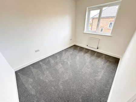 3 bedroom semi-detached house to rent - Photo 3