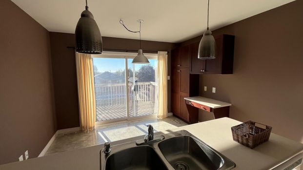 For Lease - 12 Revelstoke Court Unit# Upper, Barrie, Ontario - Photo 1